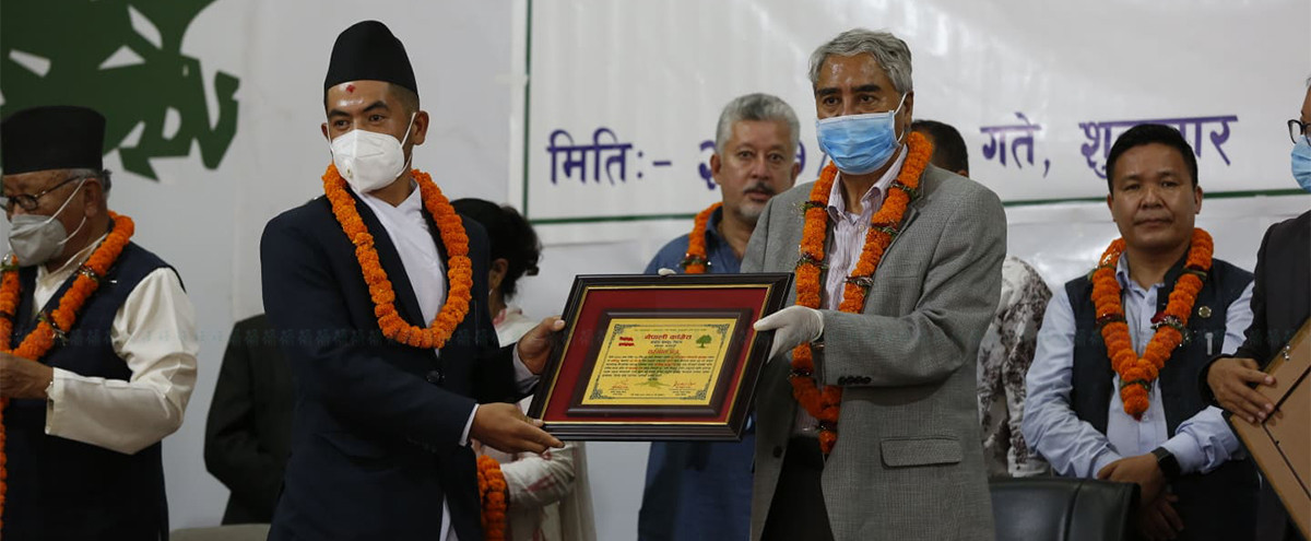 https://www.setopati.com/uploads/shares/2020/sujita/saag kheladi/kheladi (1).jpg